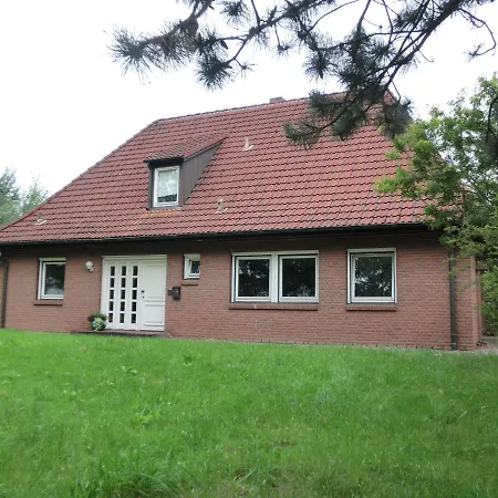 Gemutliche 65m² Dachgeschosswohnung Im Einzelhaus *